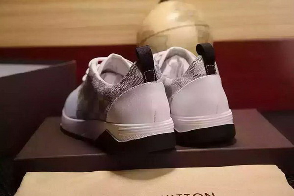 LV Fashion Men Sneakers--073